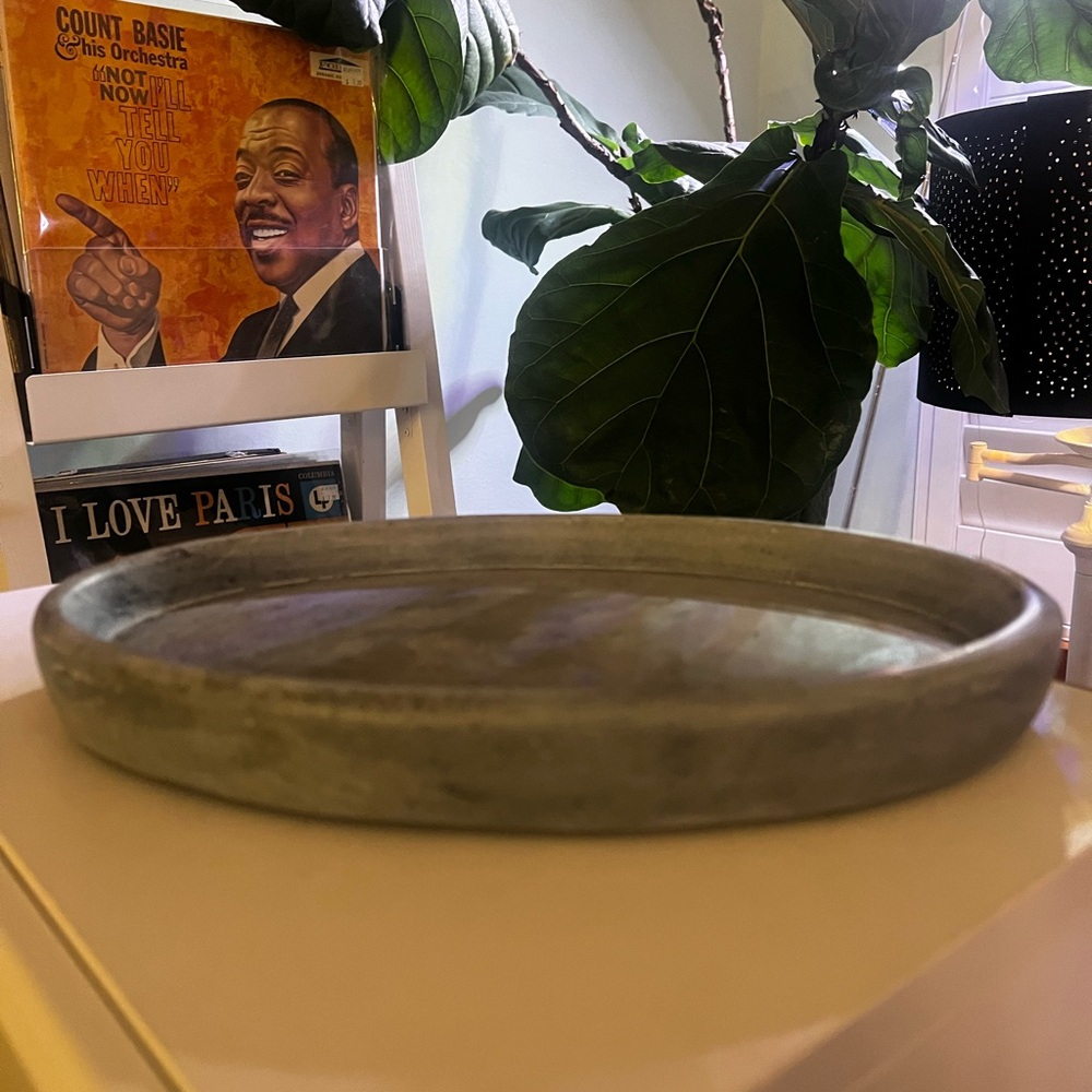 Threshold Gray Round Bath Vanity Tray